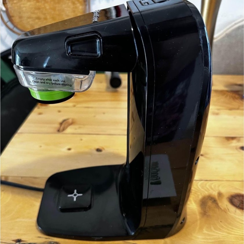 NEW FoodSaver FM1100B-033 Fresh Appliance (Black)
